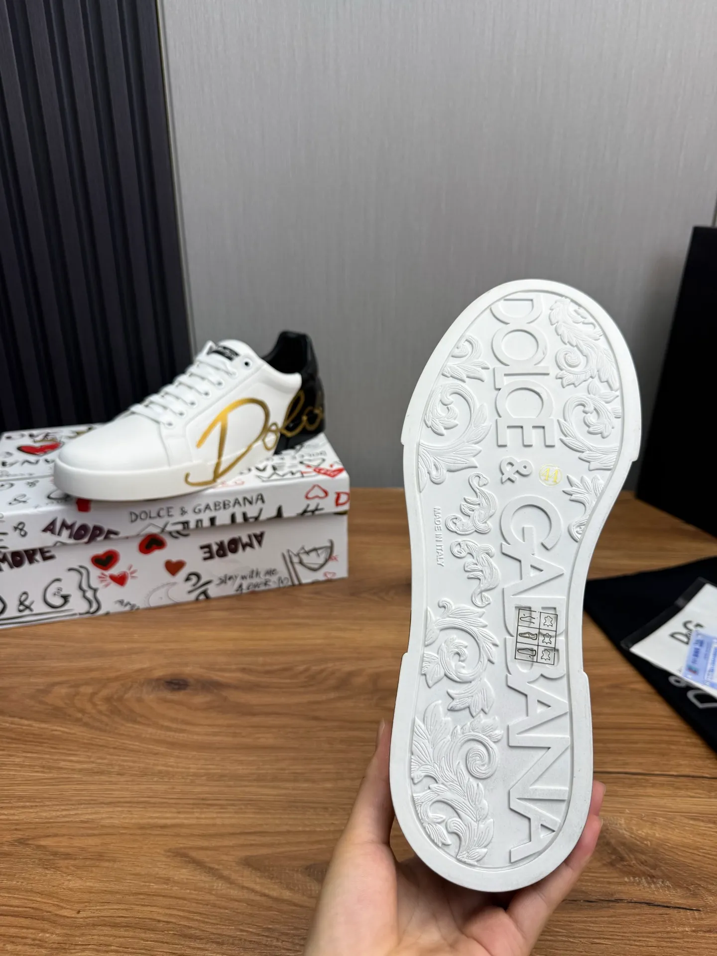 Men's men's shoes💰440💰Dolce & gabbana (DG) official website synchronized new models💥1 fashionable hot models: 1 Exclusive mold opening ✅Imported cowhide for the upper, unique brand style logo upper💥Sheepskin feet🐑Original private mold outsole✔️36-44 (38.45 custom-made, non-refundable)